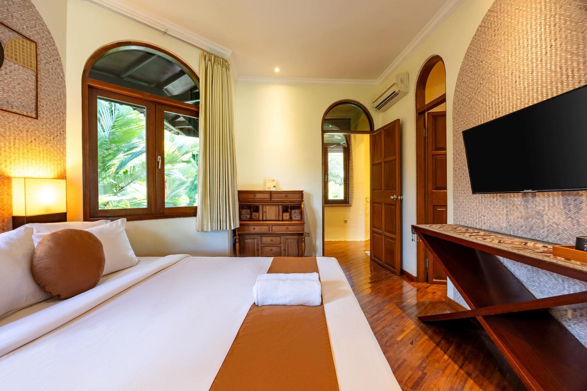 Cove Urbanest Inn Seminyak  Exterior photo