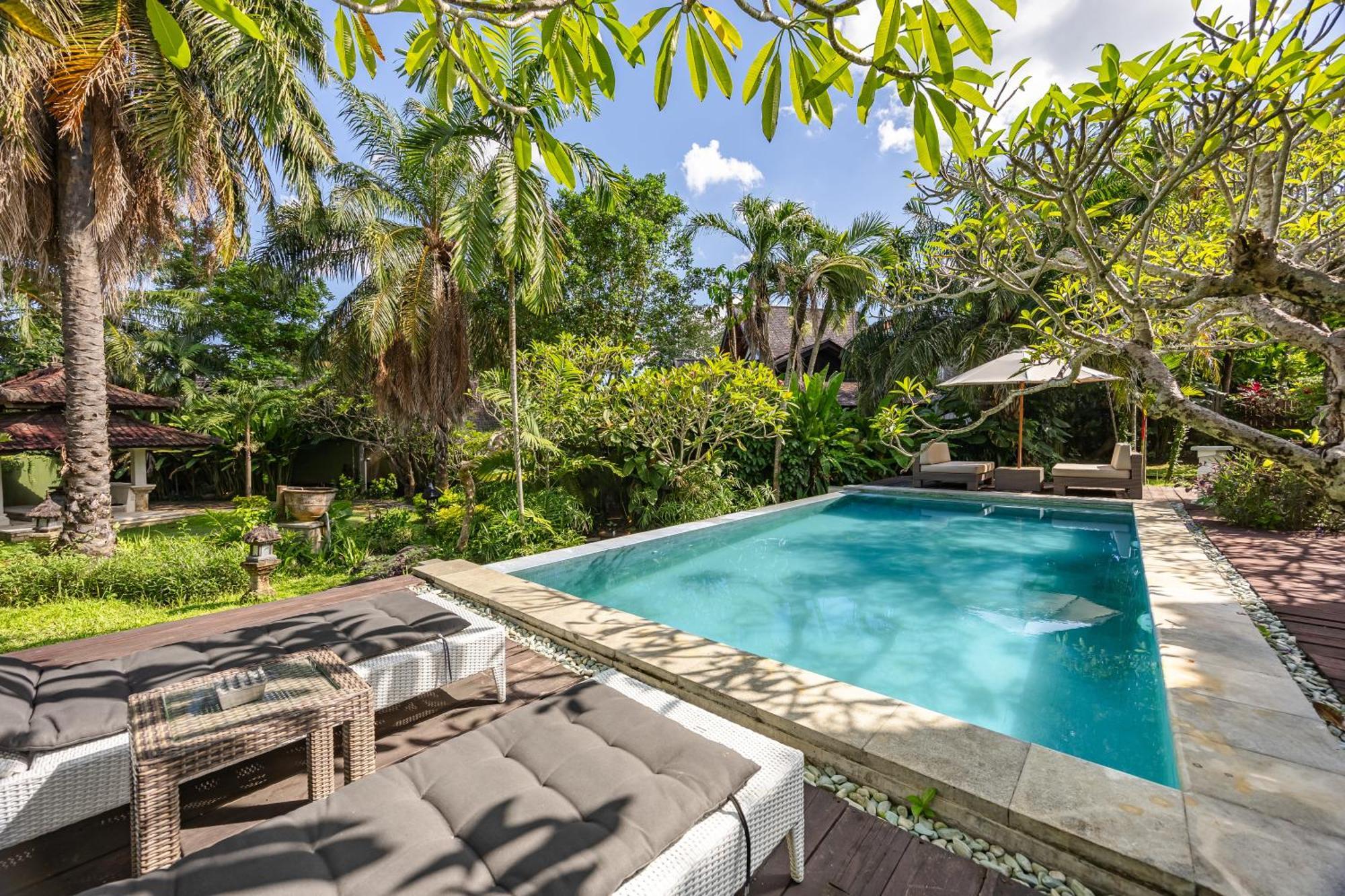 Cove Urbanest Inn Seminyak  Exterior photo
