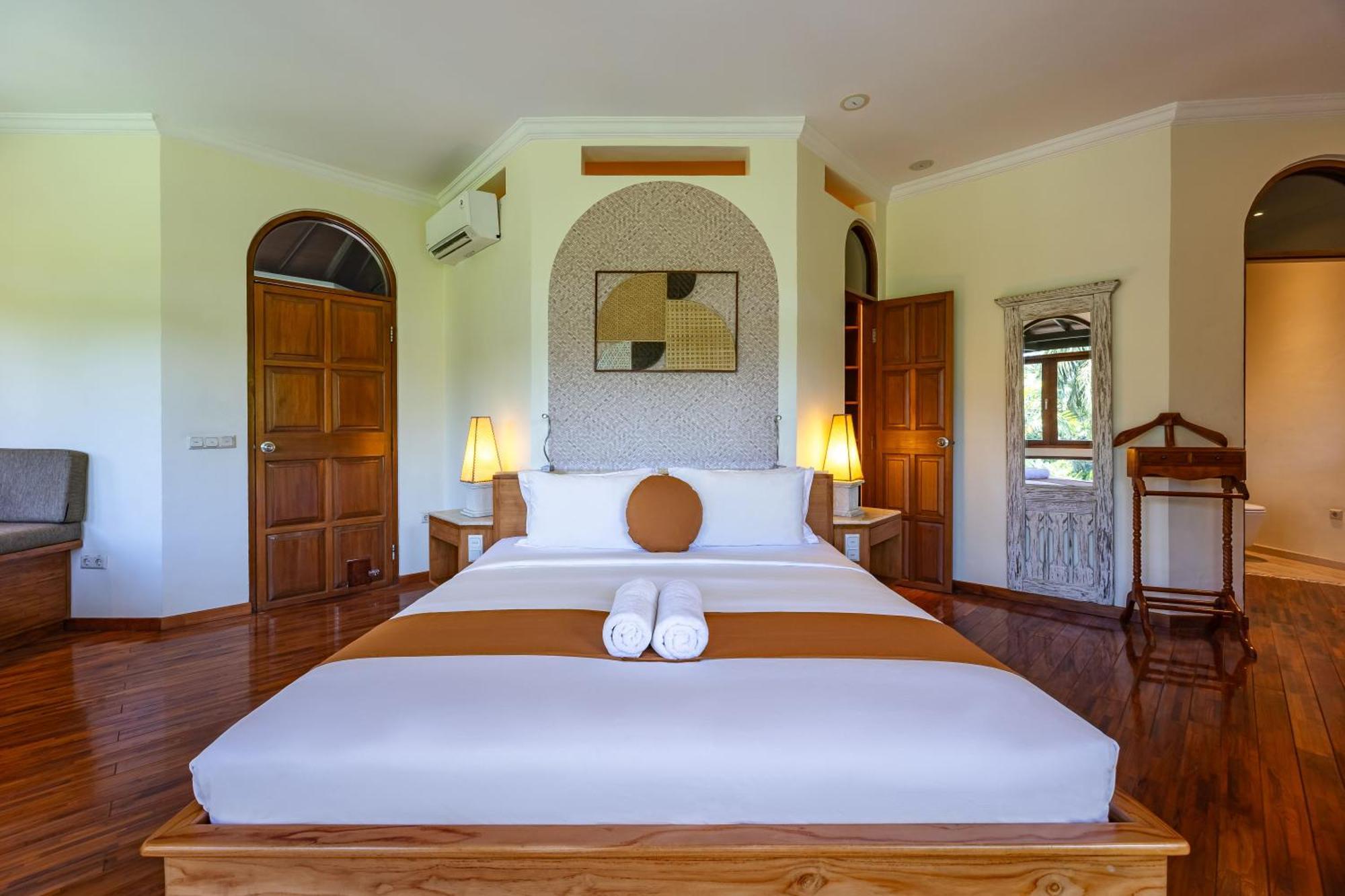 Cove Urbanest Inn Seminyak  Exterior photo
