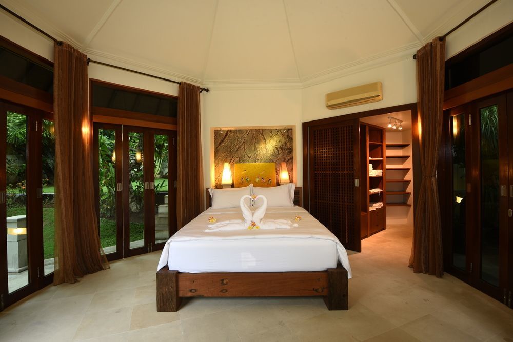 Cove Urbanest Inn Seminyak  Exterior photo